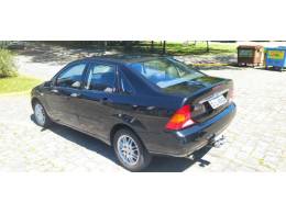 FORD - FOCUS - 2002/2003 - Preta - R$ 22.800,00