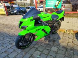 KAWASAKI - NINJA ZX-6R 636 - 2008/2008 - Verde - R$ 28.900,00