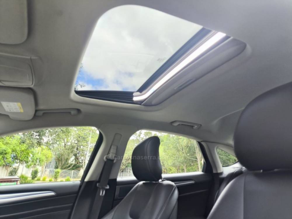 FORD - FUSION - 2013/2014 - Branca - R$ 74.800,00