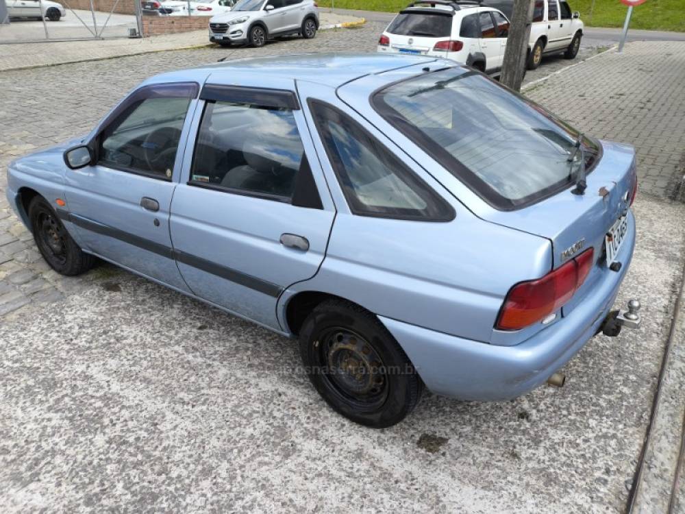 FORD - ESCORT - 1998/1998 - Azul - R$ 8.600,00