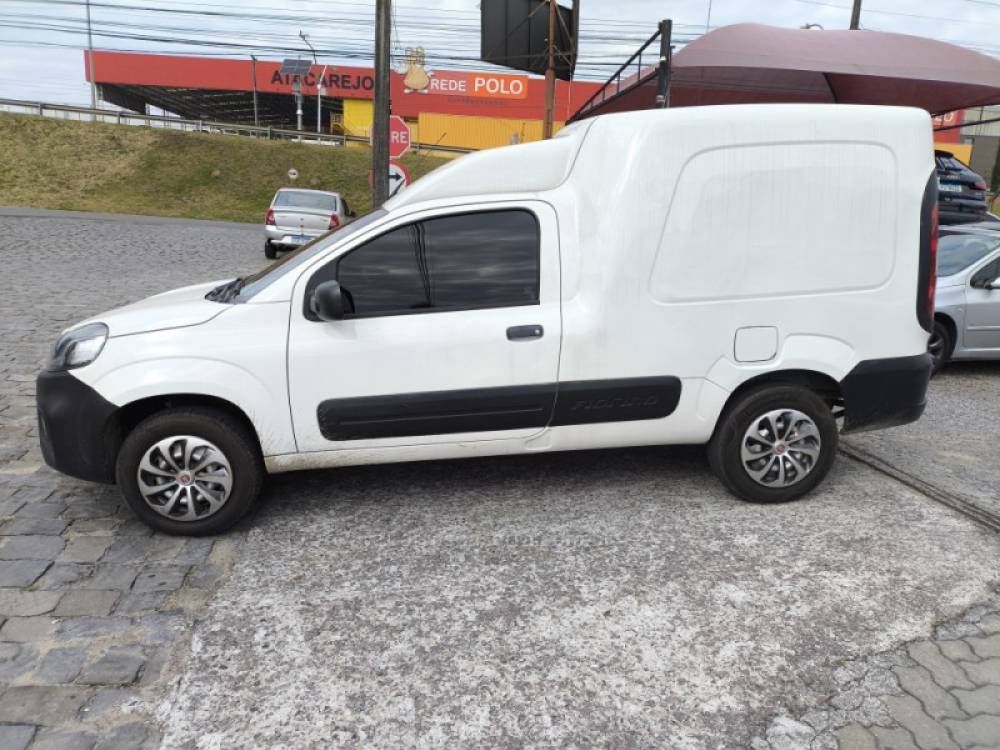 FIAT - FIORINO - 2023/2024 - Branca - R$ 91.800,00