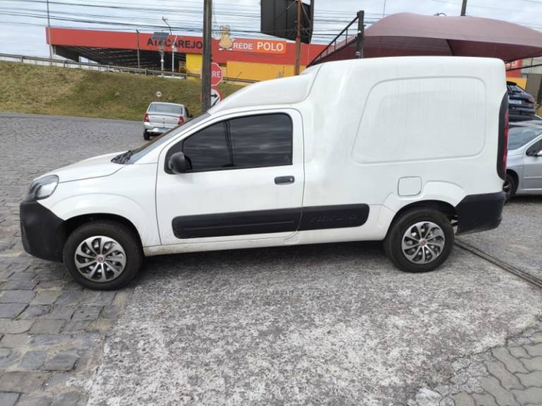 FIAT - FIORINO - 2023/2024 - Branca - R$ 92.800,00