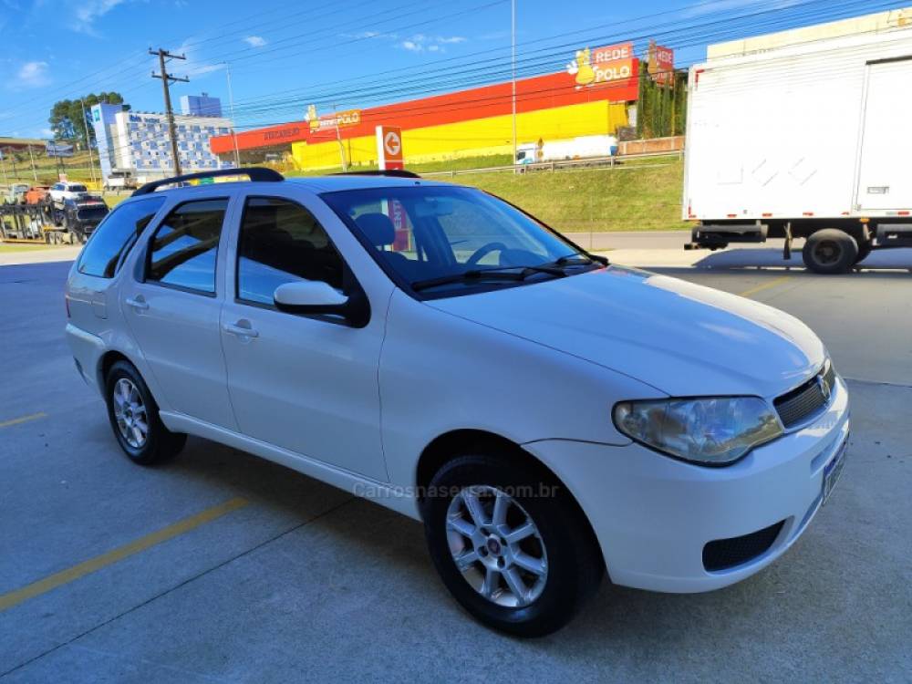 FIAT - PALIO - 2006/2007 - Branca - R$ 25.900,00