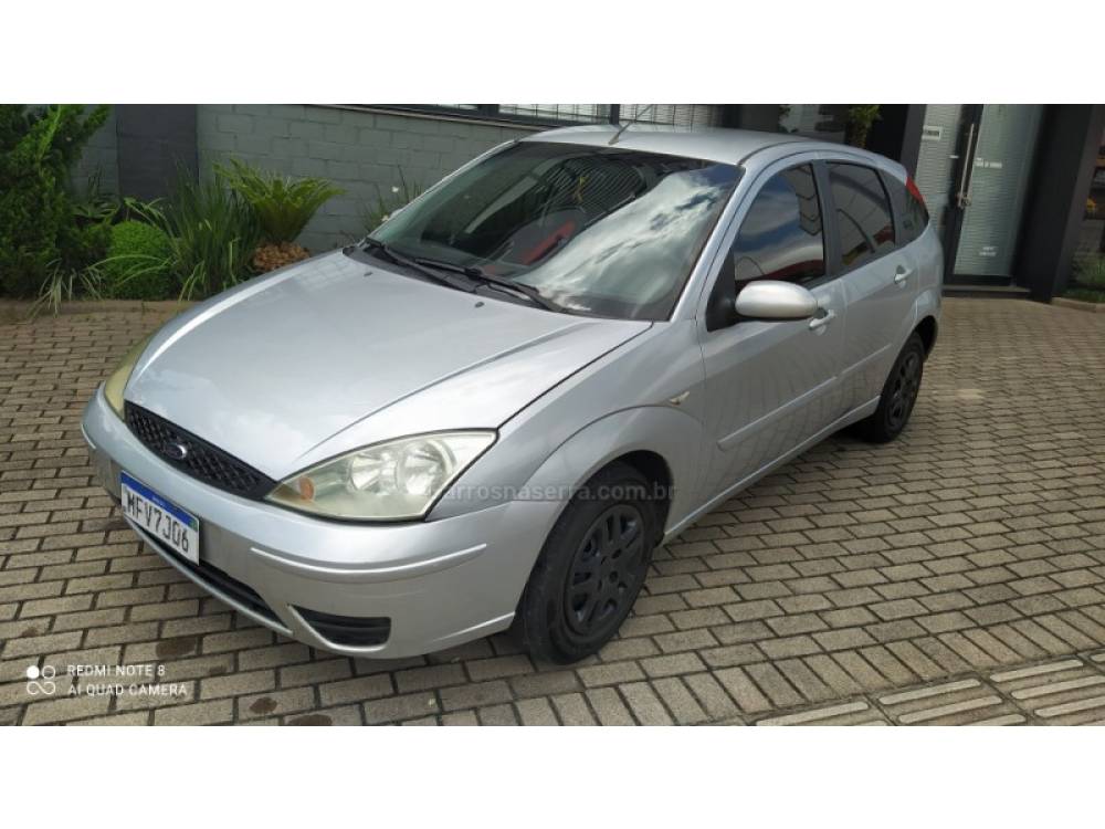 FORD - FOCUS - 2008/2009 - Prata - R$ 26.800,00