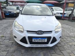 FORD - FOCUS - 2013/2014 - Branca - R$ 44.800,00