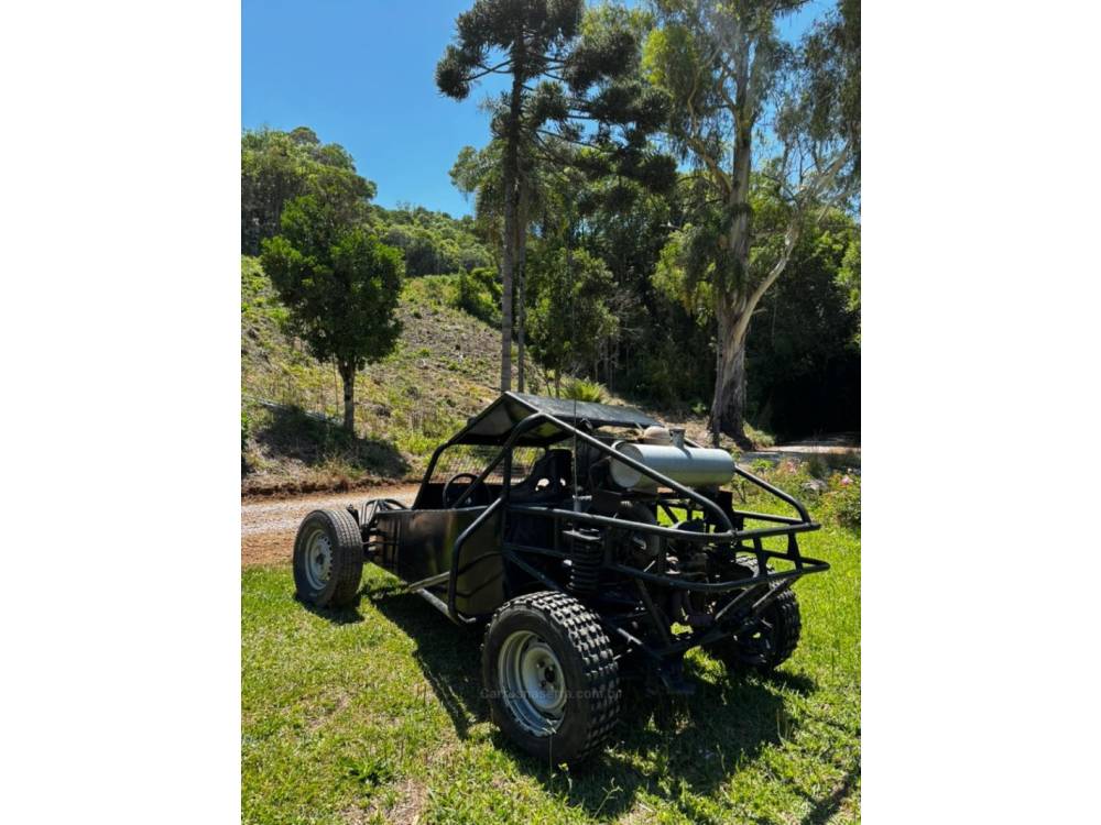 VOLKSWAGEN - GAIOLA - 2000/2000 - Preta - Sob Consulta