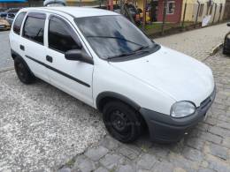 CHEVROLET - CORSA - 1998/1999 - Branca - R$ 13.500,00
