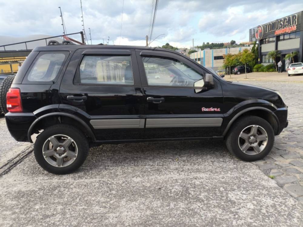 FORD - ECOSPORT - 2008/2009 - Preta - R$ 32.800,00