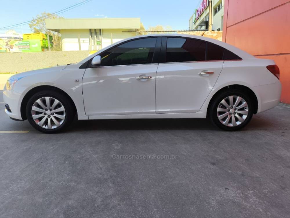CHEVROLET - CRUZE - 2011/2012 - Branca - R$ 58.800,00