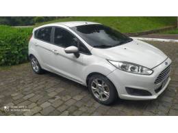 FORD - FIESTA - 2004/2015 - Branca - R$ 43.800,00