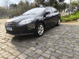 FORD - FOCUS - 2013/2014 - Preta - R$ 46.800,00