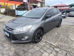 FORD - FOCUS - 2014/2015 - Cinza - R$ 48.900,00