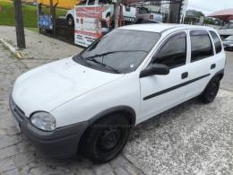 CHEVROLET - CORSA - 1998/1999 - Branca - R$ 13.500,00