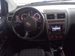 VOLKSWAGEN - FOX - 2016/2017 - Branca - R$ 56.000,00