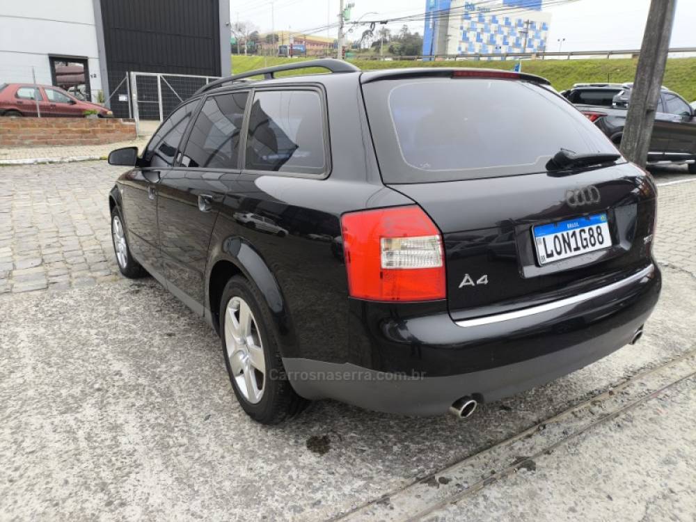 AUDI - A4 - 2002/2003 - Preta - R$ 27.800,00