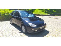 FORD - FOCUS - 2002/2003 - Preta - R$ 22.800,00