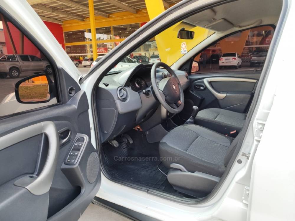 RENAULT - DUSTER - 2013/2014 - Branca - R$ 49.900,00