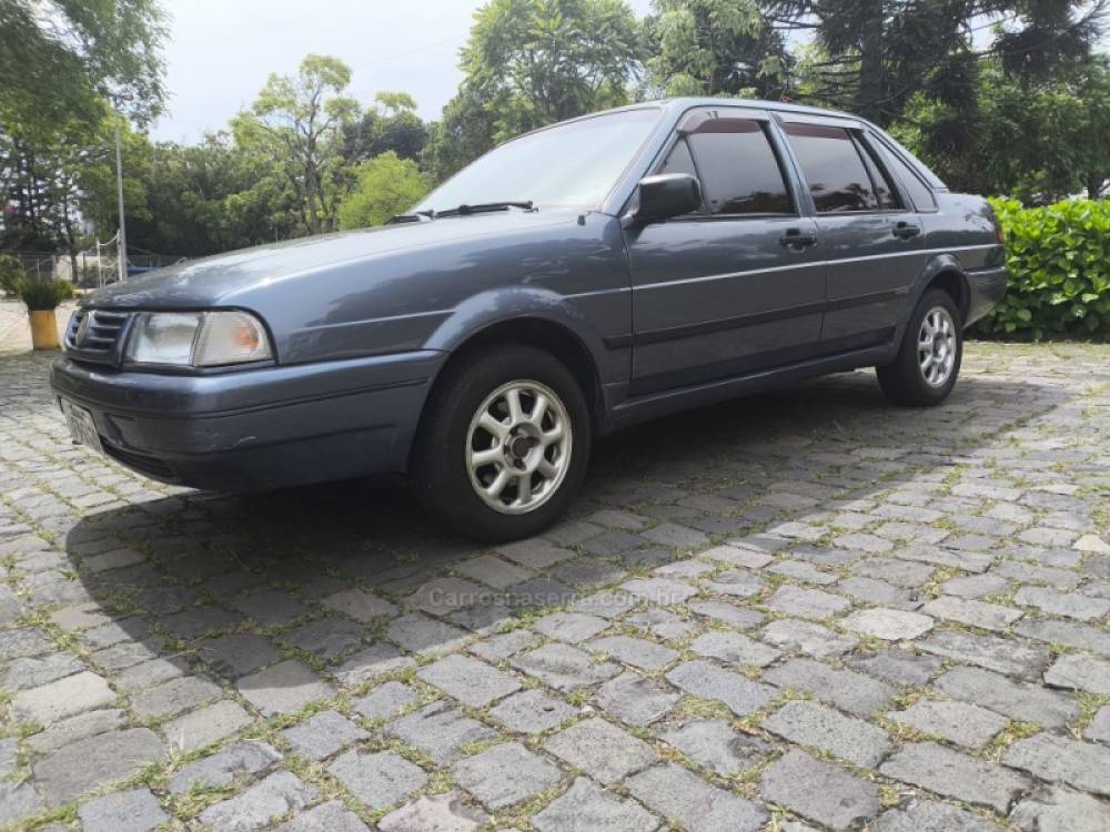 VOLKSWAGEN - SANTANA - 1996/1997 - Cinza - R$ 18.800,00