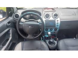 FORD - FIESTA - 2013/2014 - Branca - R$ 38.800,00