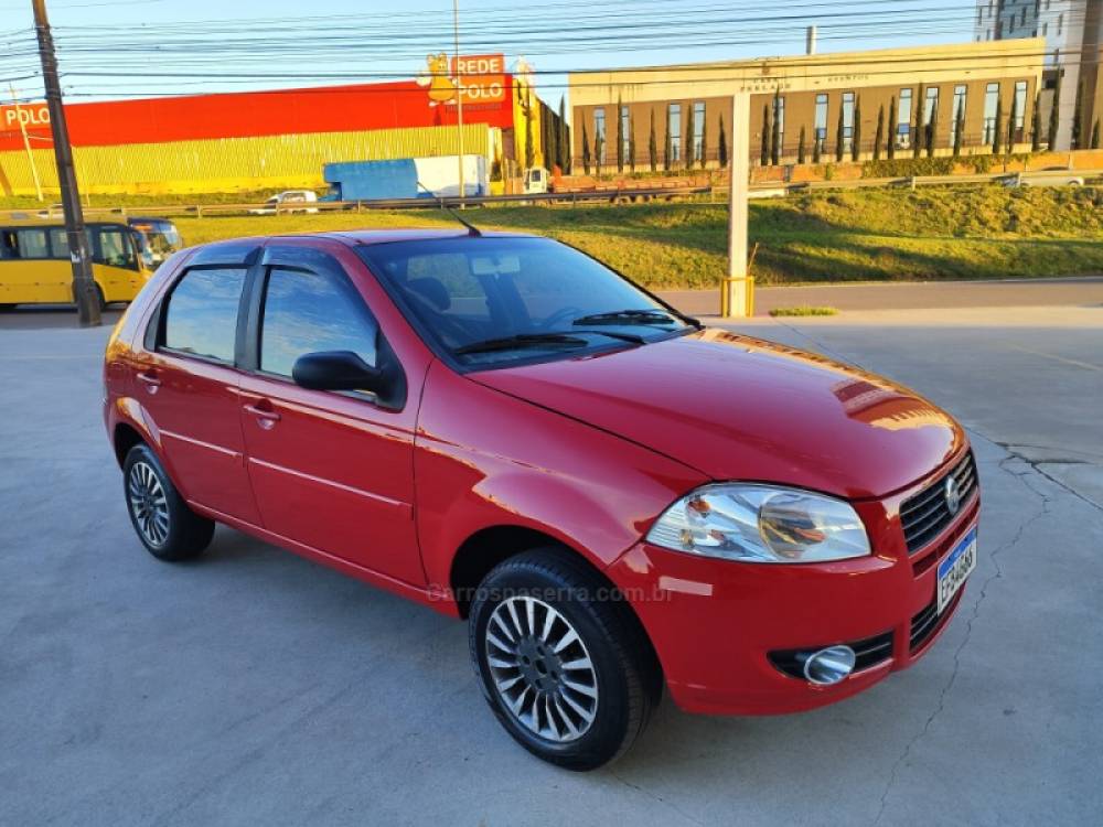 FIAT - PALIO - 2008/2008 - Vermelha - R$ 22.500,00