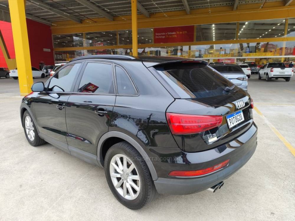 AUDI - Q3 - 2017/2017 - Preta - R$ 99.900,00