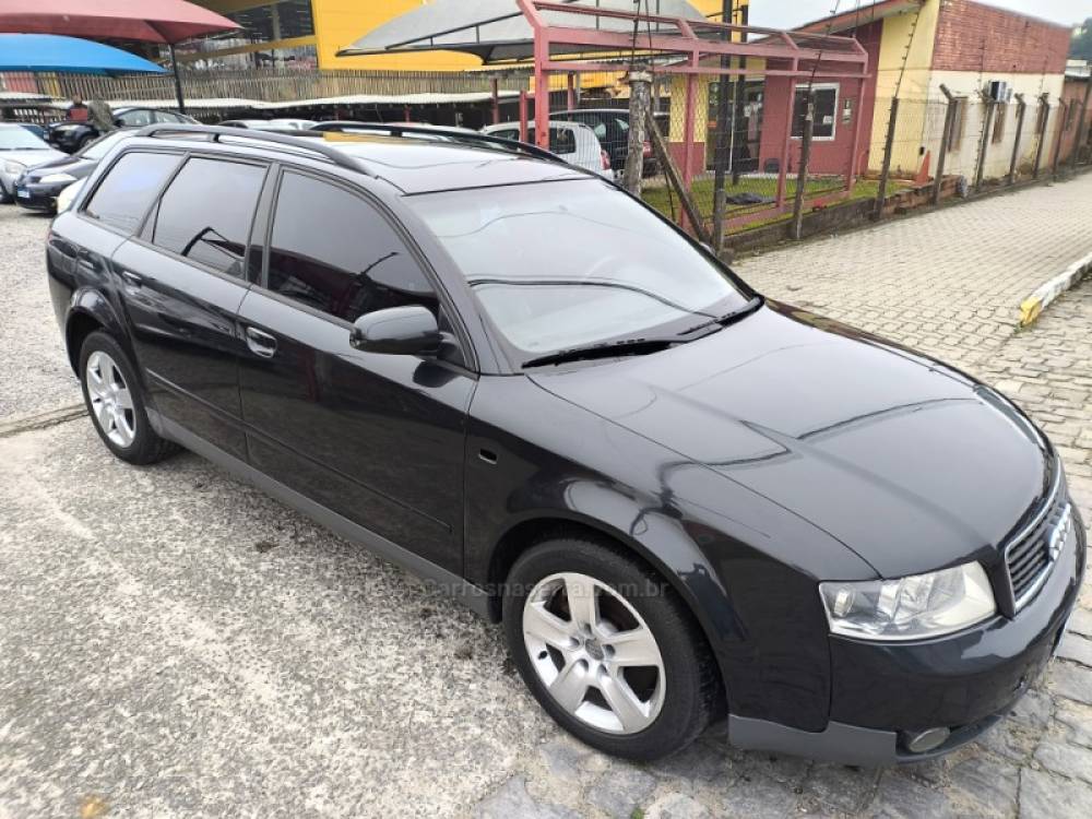 AUDI - A4 - 2002/2003 - Preta - R$ 27.800,00