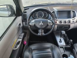 MITSUBISHI - L200 TRITON - 2014/2015 - Cinza - R$ 114.800,00