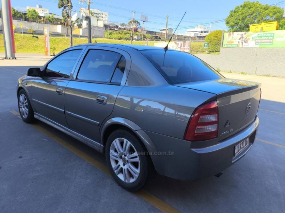 CHEVROLET - ASTRA - 2003/2004 - Cinza - R$ 24.800,00