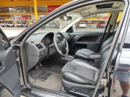 FORD - MONDEO - 2004/2004 - Prata - R$ 22.900,00