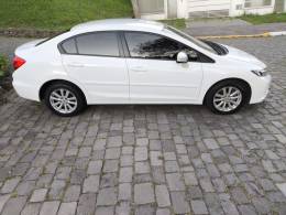 HONDA - CIVIC - 2013/2014 - Branca - R$ 65.800,00