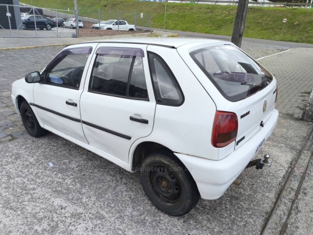 VOLKSWAGEN - GOL - 1997/1998 - Branca - R$ 9.900,00