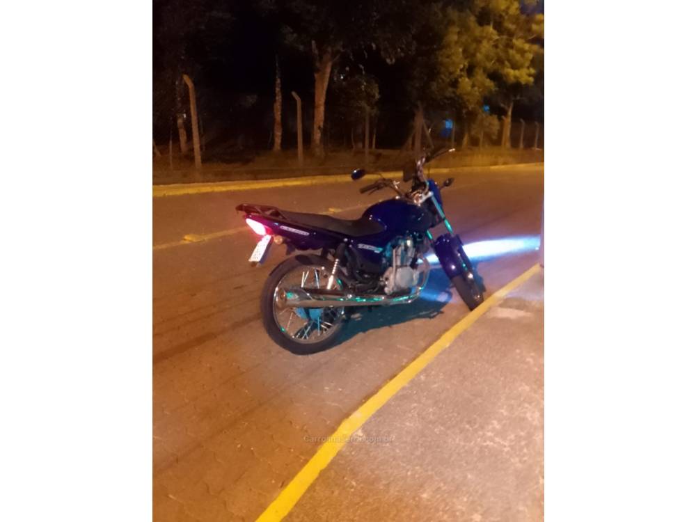 HONDA - CG 150 - 2005/2006 - Azul - R$ 7.000,00