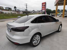 FORD - FOCUS - 2017/2018 - Cinza - R$ 60.900,00