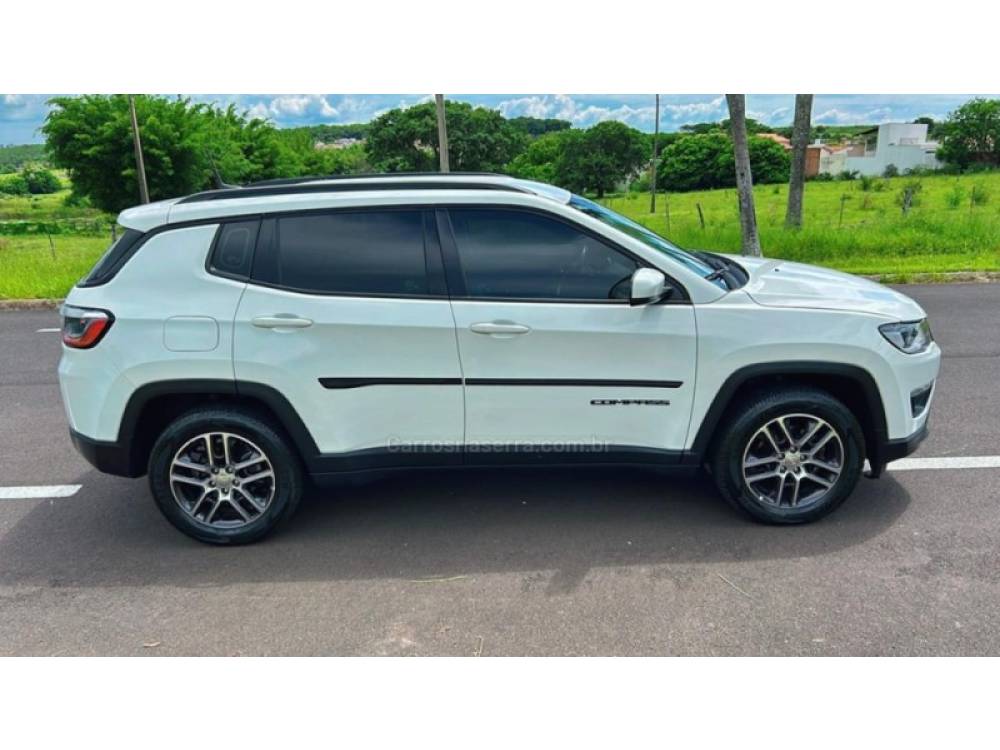 JEEP - COMPASS - 2018/2019 - Branca - R$ 93.000,00