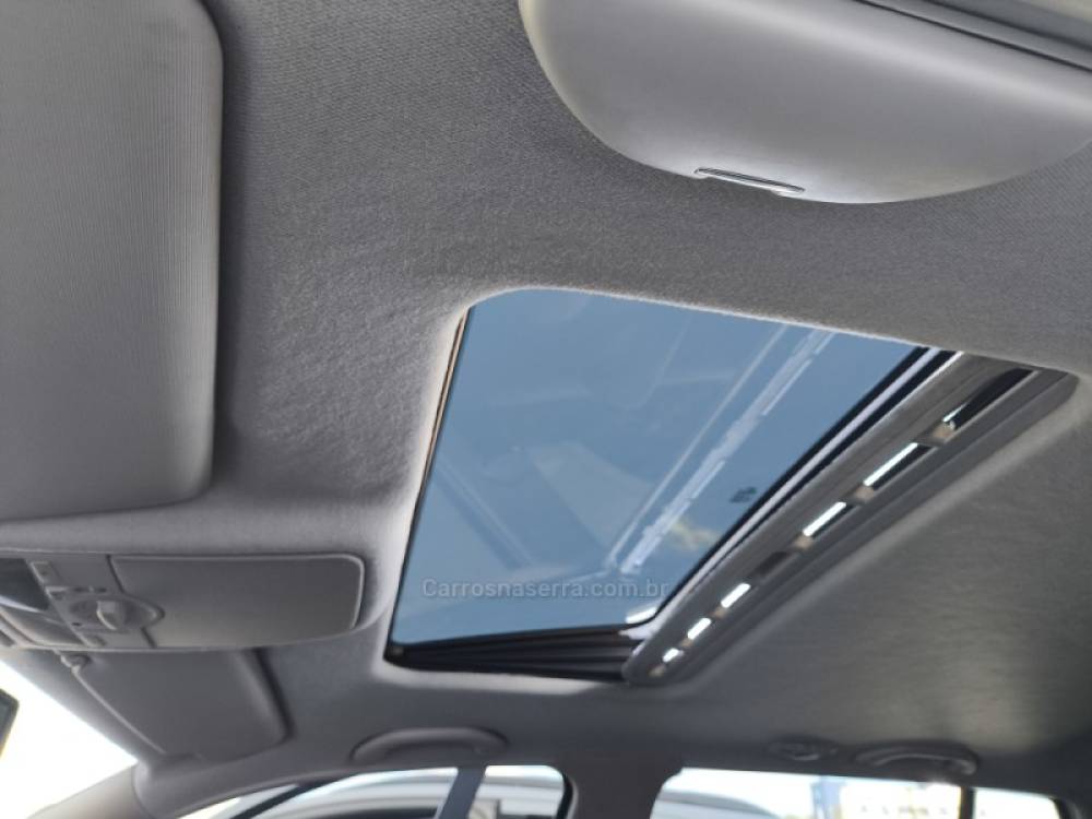 VOLKSWAGEN - GOLF - 2012/2013 - Branca - R$ 60.800,00