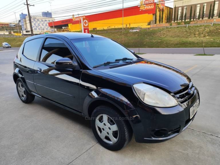 FORD - KA - 2008/2009 - Preta - R$ 19.900,00