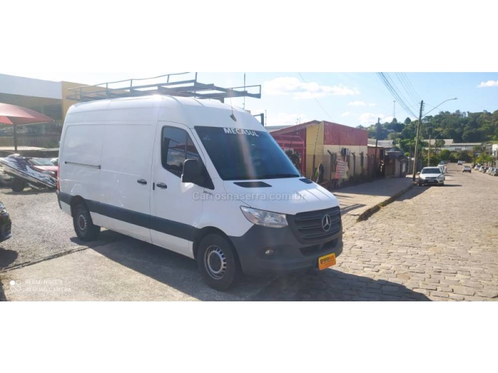 MERCEDES-BENZ - SPRINTER - 2021/2022 - Branca - R$ 215.000,00