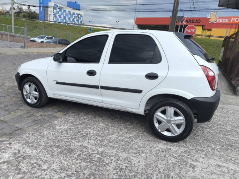 CHEVROLET - CELTA - 2008/2009 - Branca - R$ 20.900,00