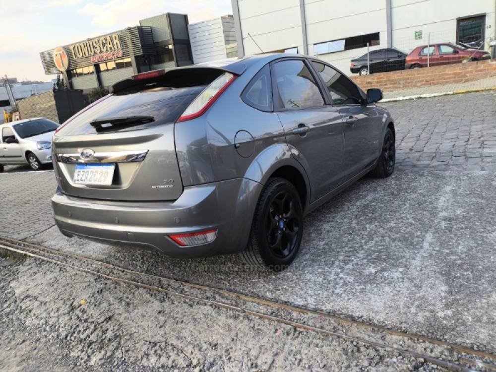 FORD - FOCUS - 2011/2012 - Cinza - R$ 44.800,00