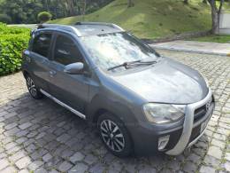TOYOTA - ETIOS - 2014/2015 - Cinza - R$ 44.800,00