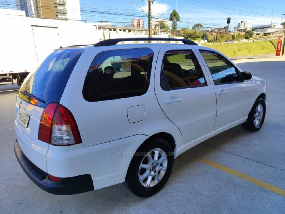 FIAT - PALIO - 2006/2007 - Branca - R$ 25.900,00