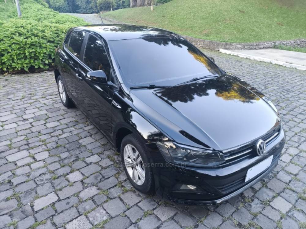 VOLKSWAGEN - POLO - 2017/2018 - Preta - R$ 63.800,00