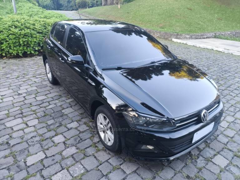 VOLKSWAGEN - POLO - 2017/2018 - Preta - R$ 63.800,00