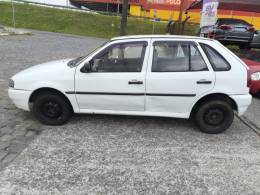 VOLKSWAGEN - GOL - 1997/1998 - Branca - R$ 9.900,00