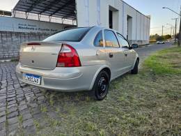 CHEVROLET - CORSA - 2004/2005 - Prata - R$ 20.500,00
