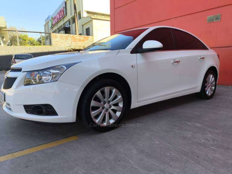 CHEVROLET - CRUZE - 2011/2012 - Branca - R$ 58.800,00