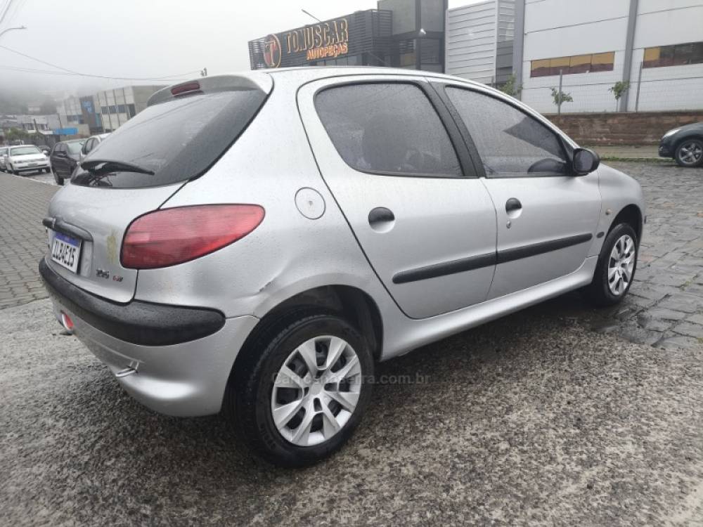 PEUGEOT - 206 - 2002/2003 - Prata - R$ 9.800,00