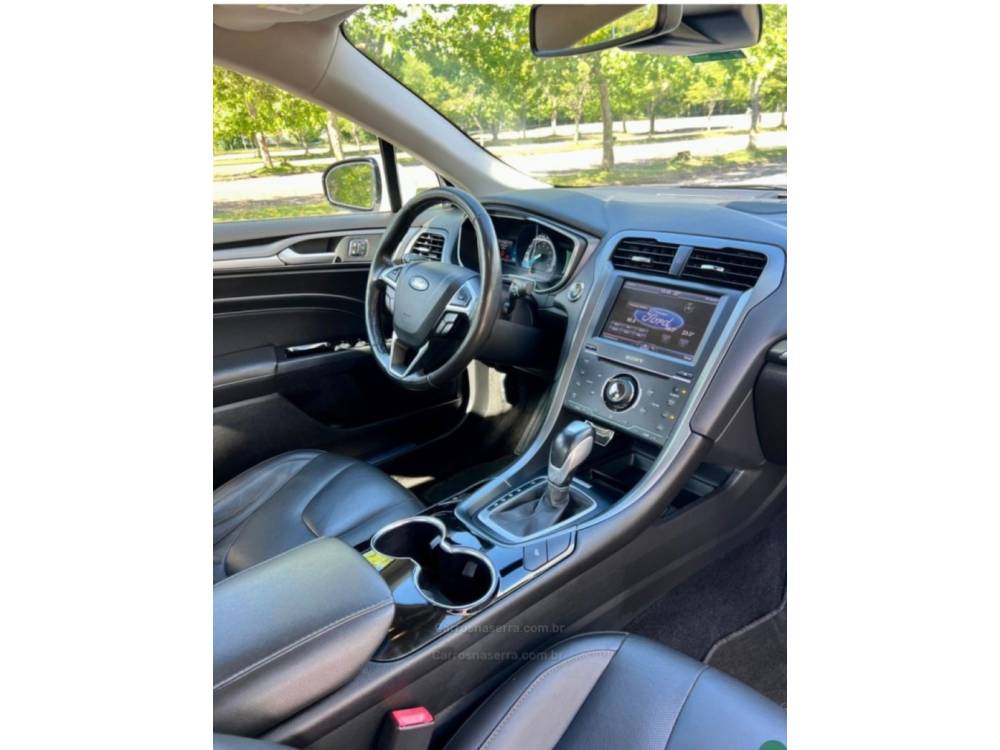 FORD - FUSION - 2013/2014 - Branca - R$ 74.800,00