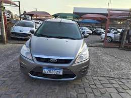 FORD - FOCUS - 2011/2012 - Cinza - R$ 44.800,00