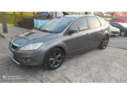 FORD - FOCUS - 2011/2012 - Cinza - R$ 35.800,00